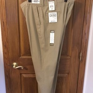 Dickies Men’s Active Waist Performance Chino